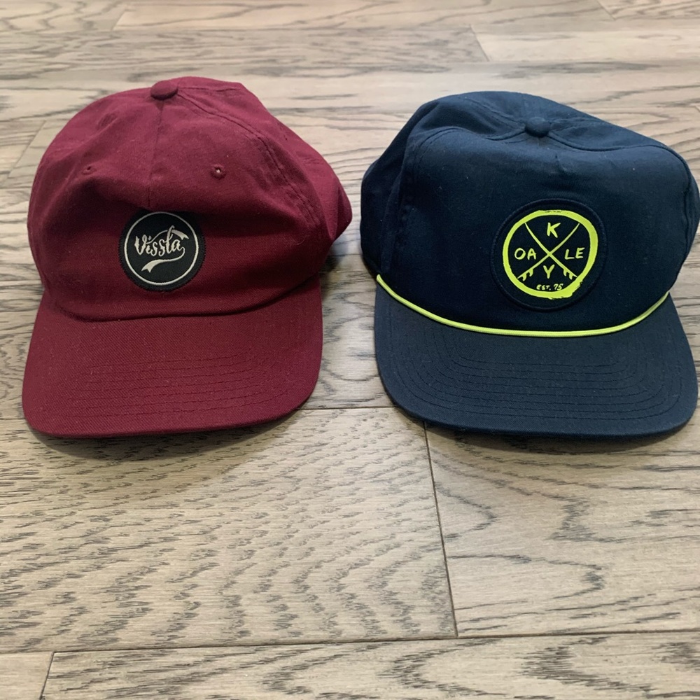 Low Brim Hats Oakley and Vissla